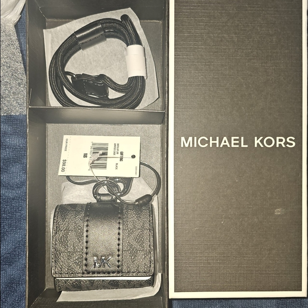 Michael Kors Black Leather Tech Accessory